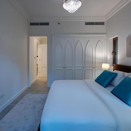 Durrani Homes - Arabian luxury at Souk Al Bahar besides Burj Khalifa&Dubai Mall Bagian luar foto