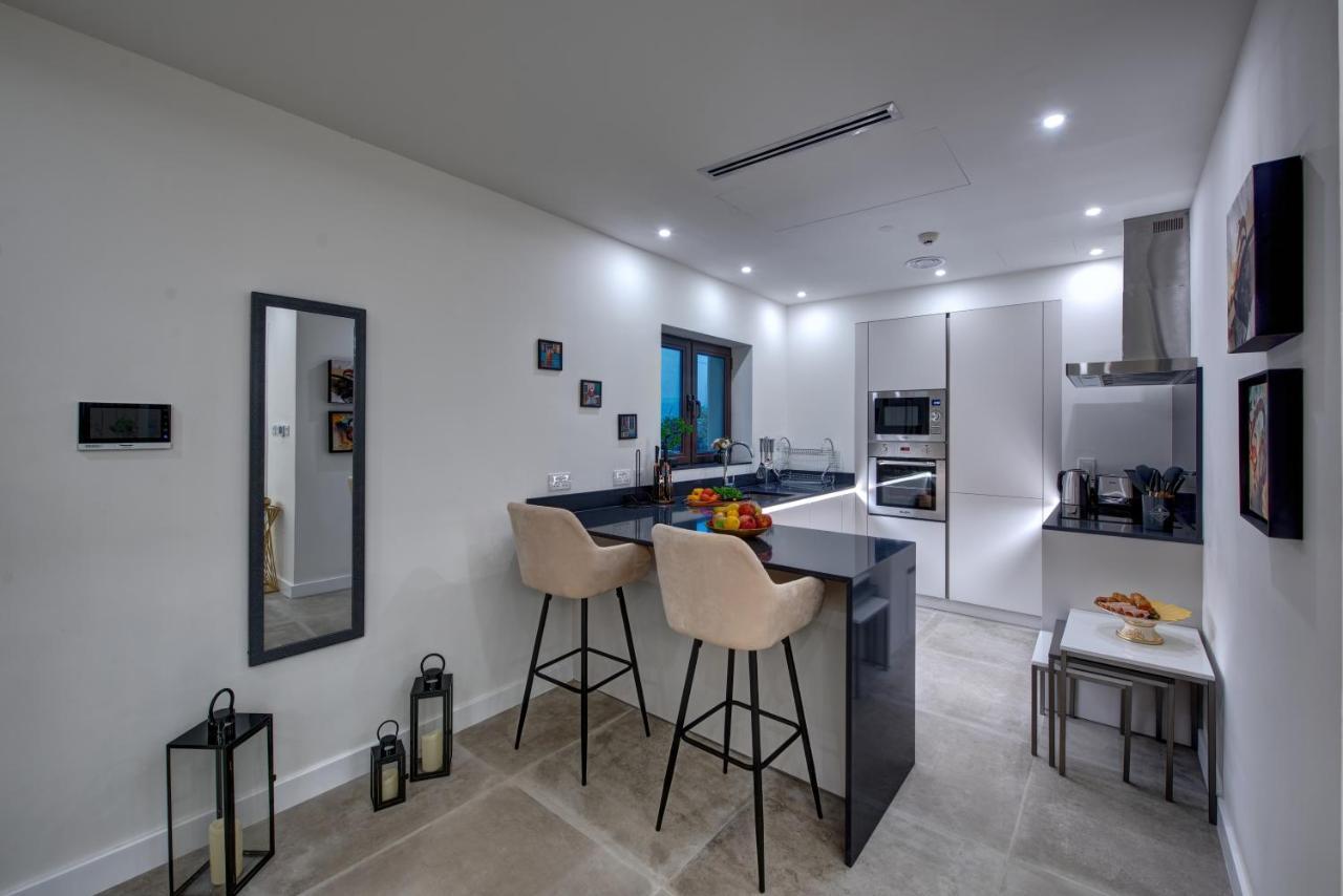 Durrani Homes - Arabian luxury at Souk Al Bahar besides Burj Khalifa&Dubai Mall Bagian luar foto