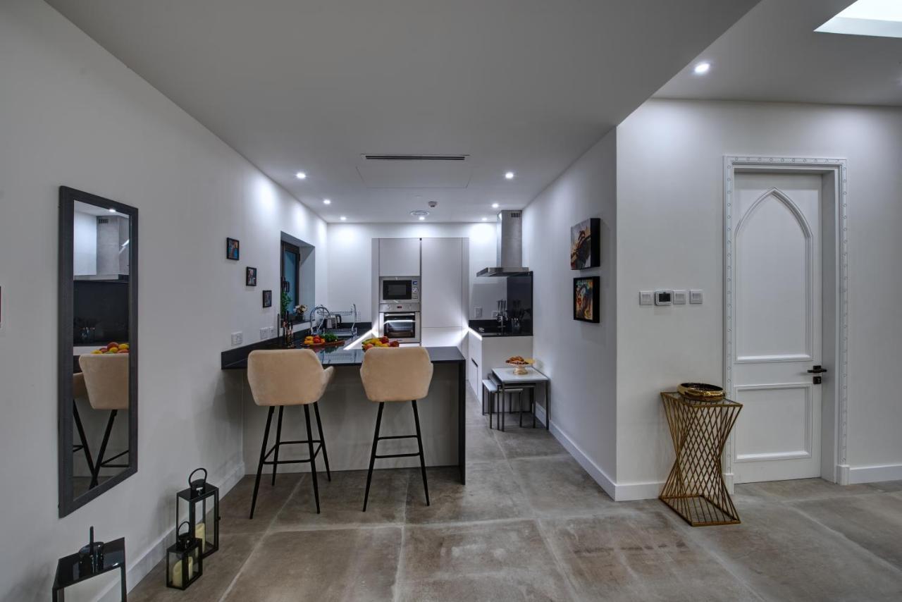 Durrani Homes - Arabian luxury at Souk Al Bahar besides Burj Khalifa&Dubai Mall Bagian luar foto