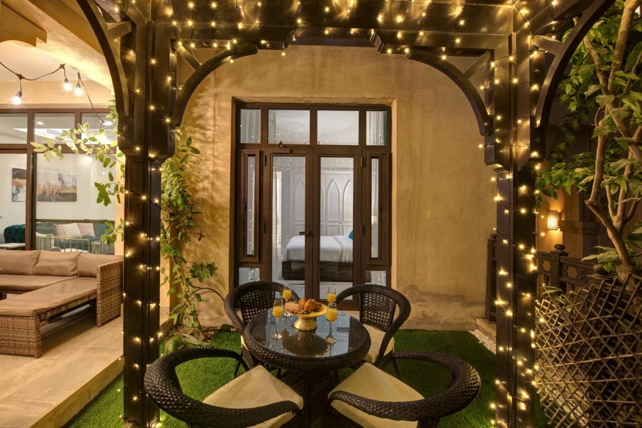 Durrani Homes - Arabian luxury at Souk Al Bahar besides Burj Khalifa&Dubai Mall Bagian luar foto
