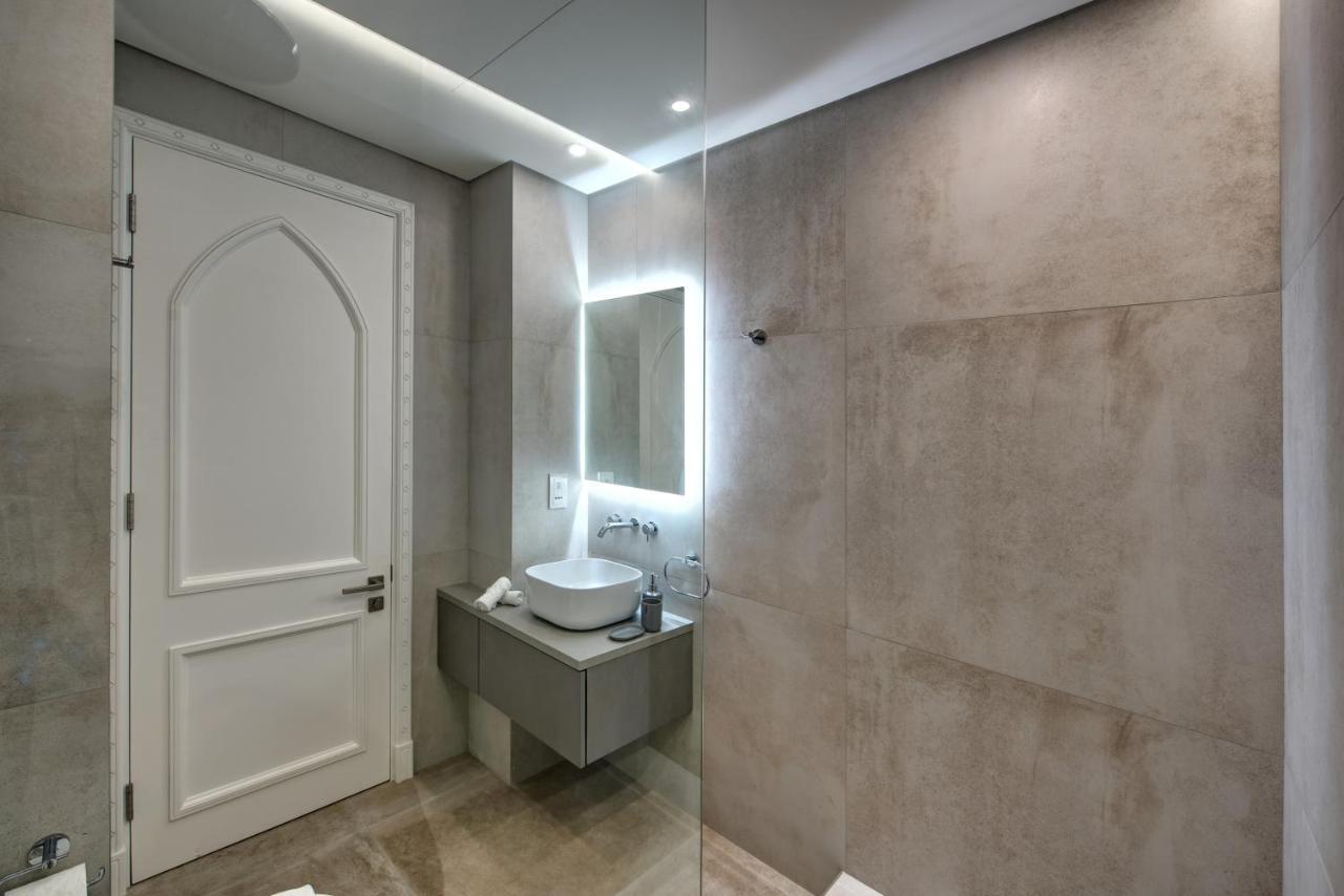 Durrani Homes - Arabian luxury at Souk Al Bahar besides Burj Khalifa&Dubai Mall Bagian luar foto