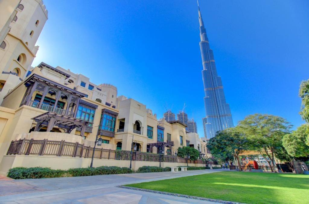 Durrani Homes - Arabian luxury at Souk Al Bahar besides Burj Khalifa&Dubai Mall Bagian luar foto